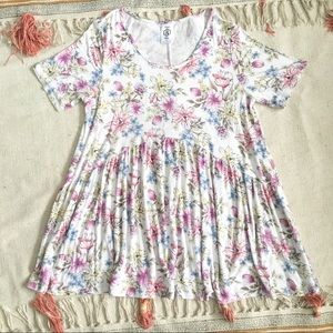 Lightly Loved ✨ Agnes & Dora Muse Floral Tunic